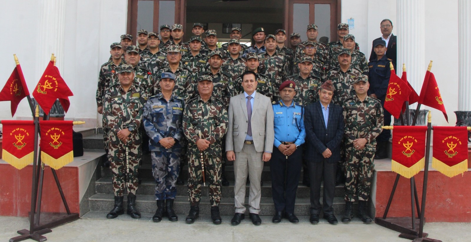 प्रधानसेनापतिबाट पृतनाहरुको निरीक्षण