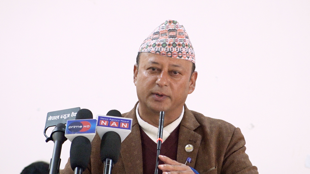 पूर्व ऊर्जामन्त्री दीपक खड्का पक्राउ